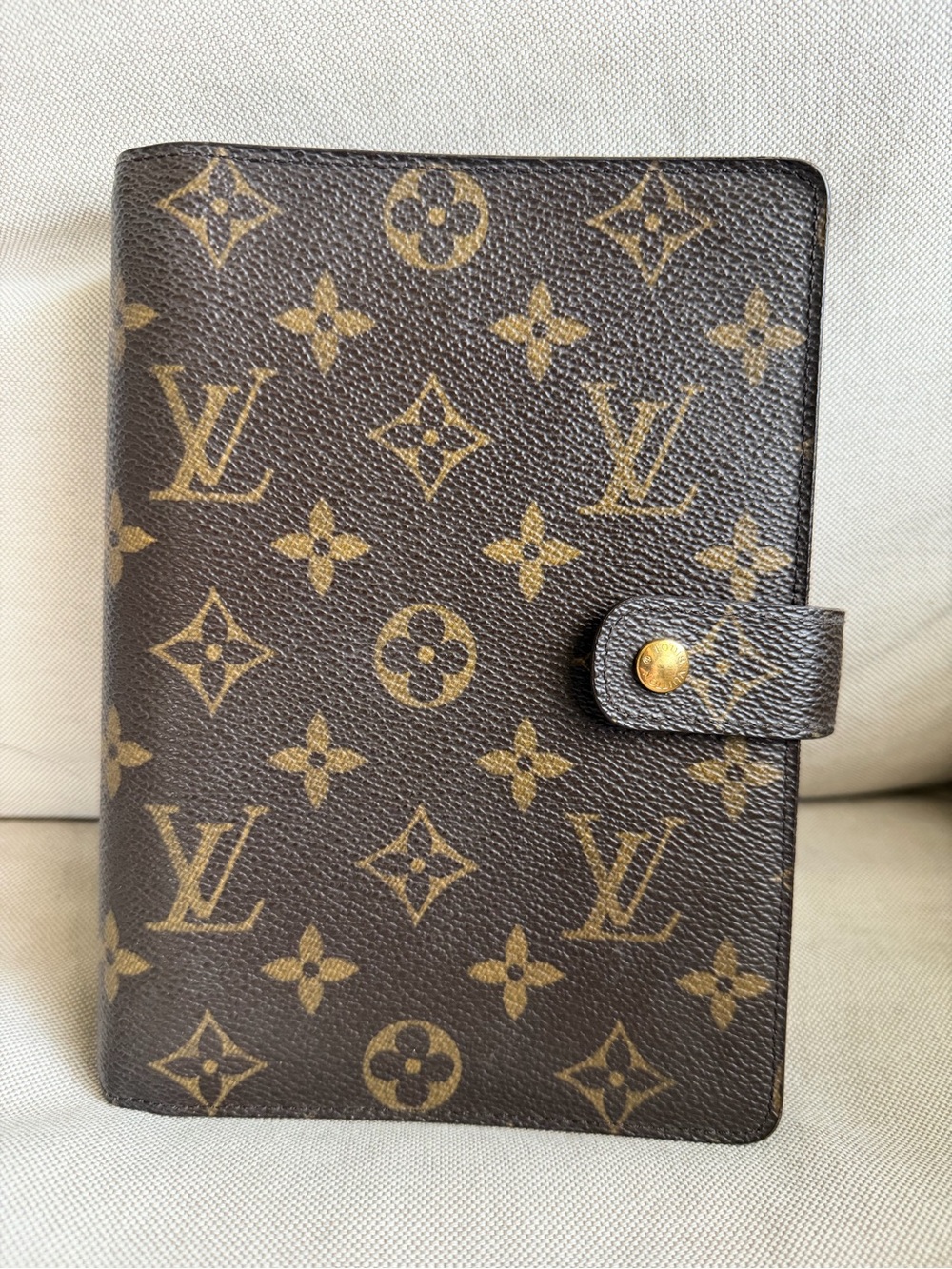 Louis Vuitton Monogram Canvas Agenda MM - Authentic with COA